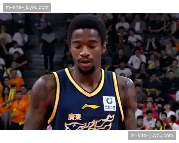 北京首钢客场20分大逆转广东 杰曼压哨三分完成赛季双杀 北京首钢客场20分大逆转广东 杰曼压哨三分完成赛季双杀